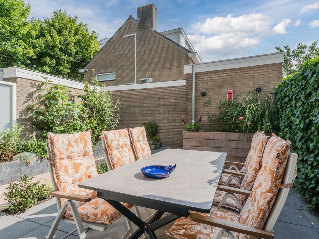 Oranjeplantsoen 9, Bodegraven