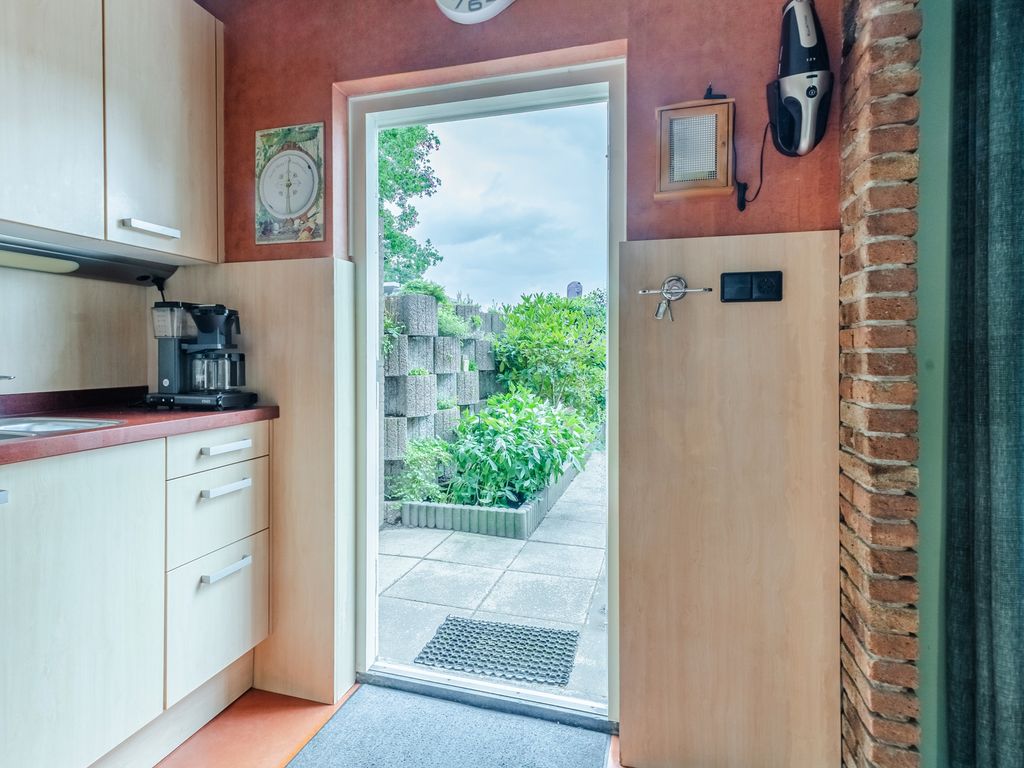 Dokter Schreuderstraat 83, Zwammerdam