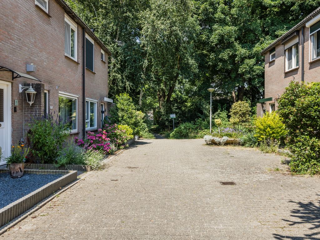 Dokter Schreuderstraat 83, Zwammerdam