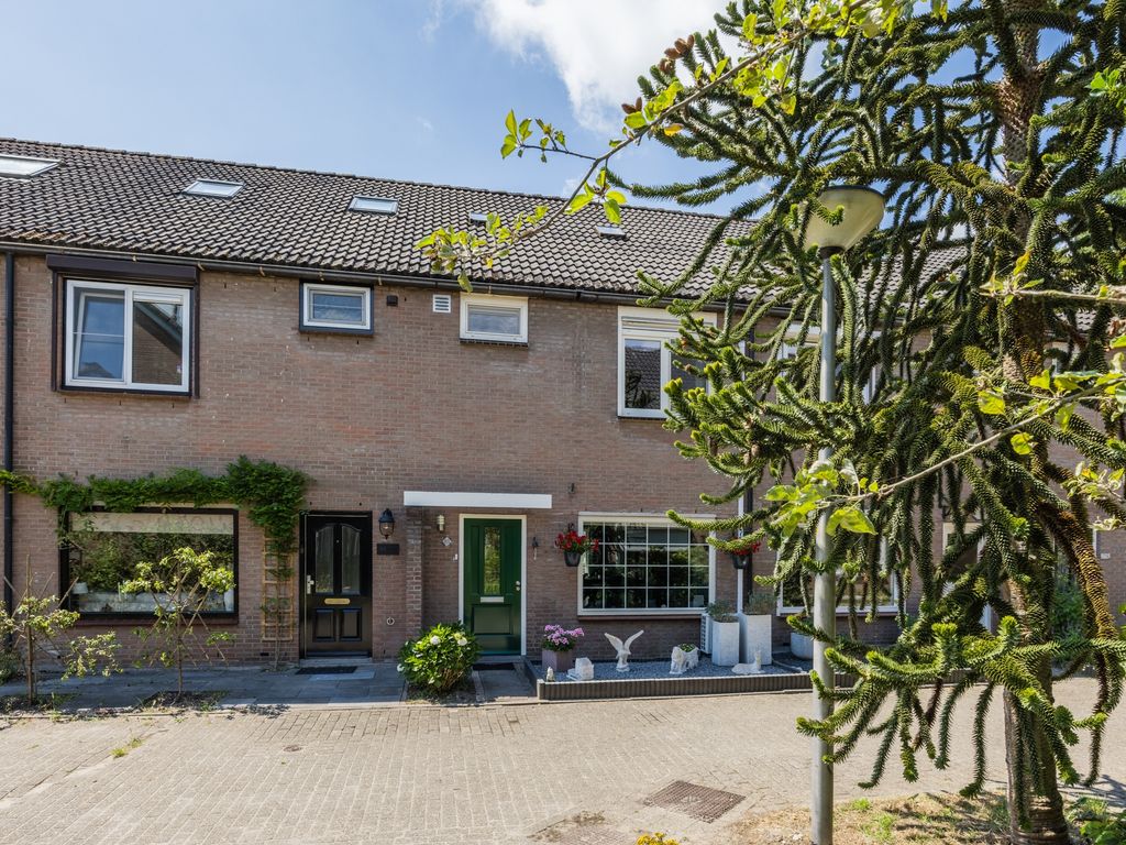 Dokter Schreuderstraat 83, Zwammerdam