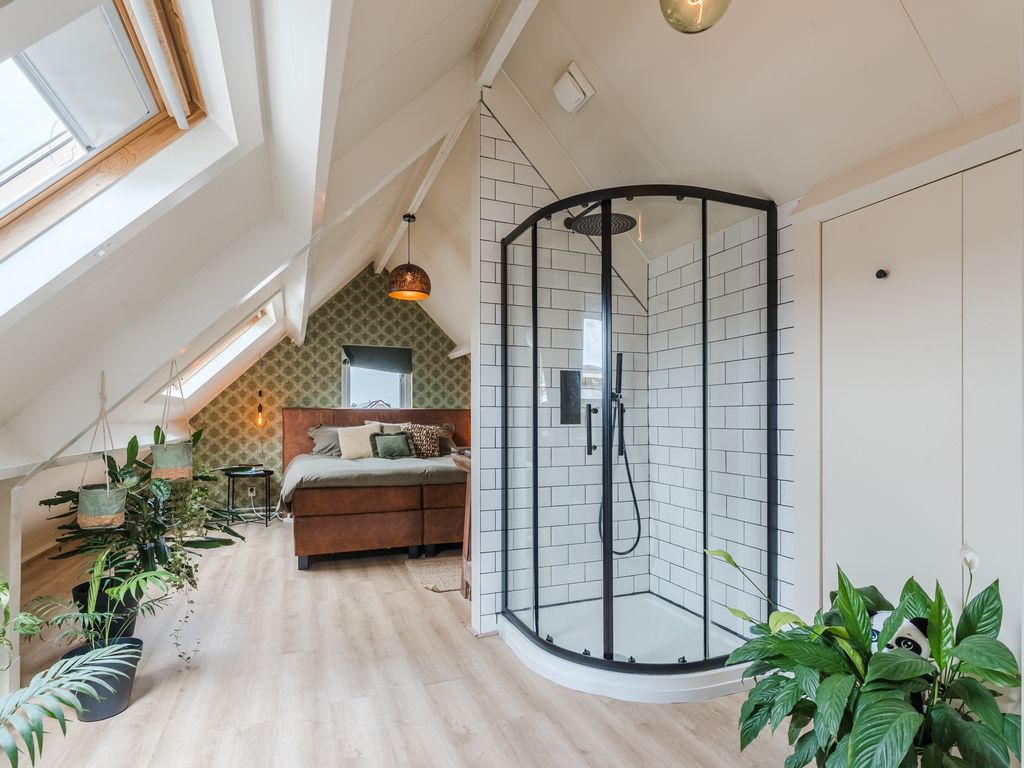 Botter 4, Woerden