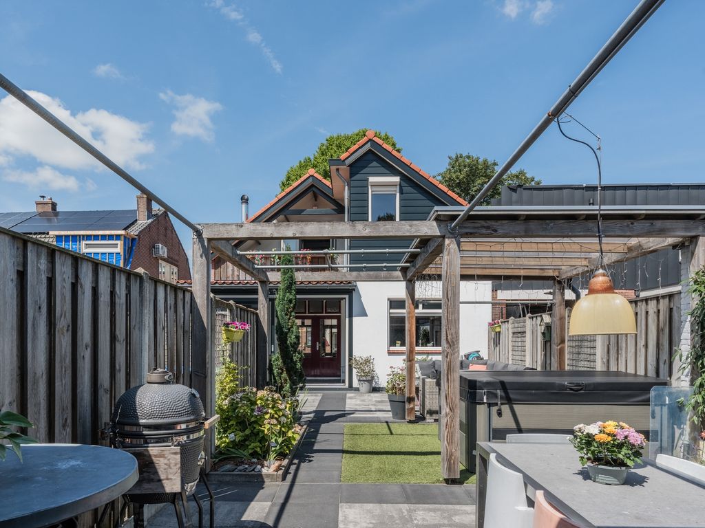 Nieuwstraat 52, Bodegraven