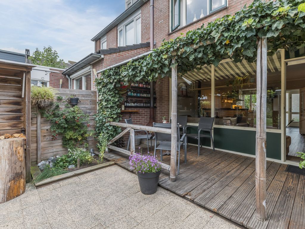 Karperlaan 21, Bodegraven