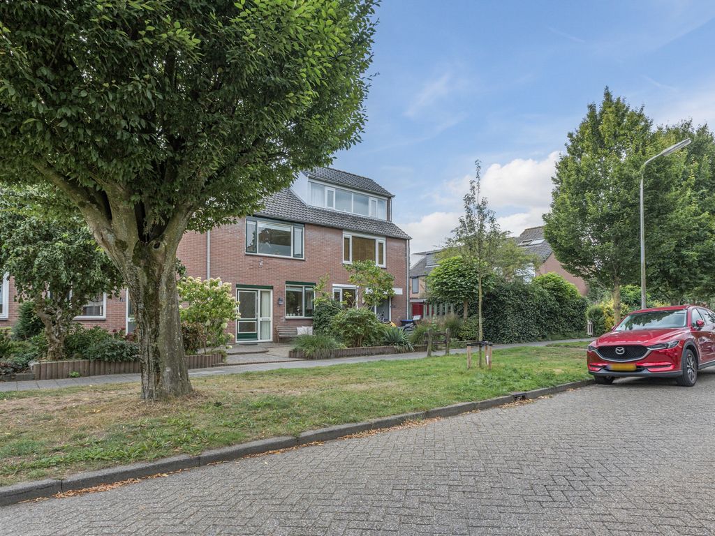 Karperlaan 21, Bodegraven