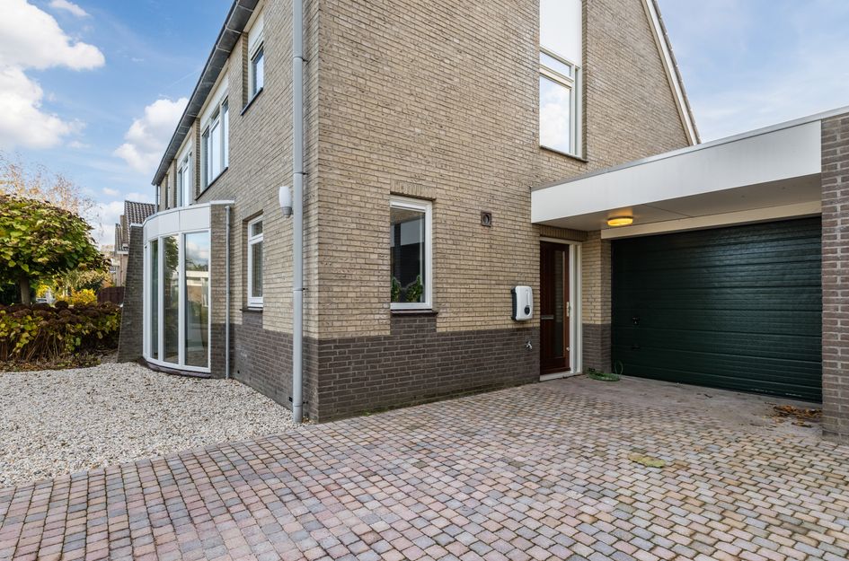 Burg v D de Bruijnstr 38