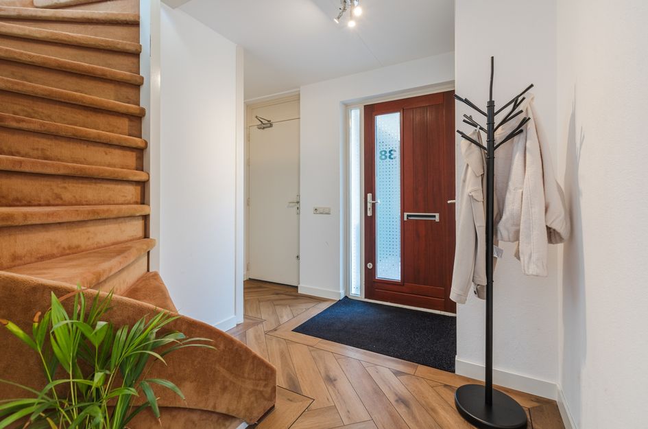 Burg v D de Bruijnstr 38