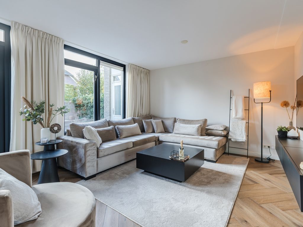 Burg v D de Bruijnstr 38, Bodegraven