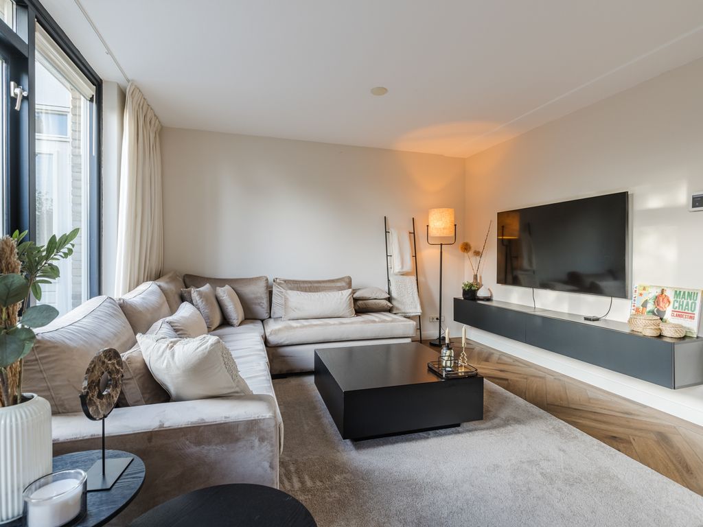 Burg v D de Bruijnstr 38, Bodegraven