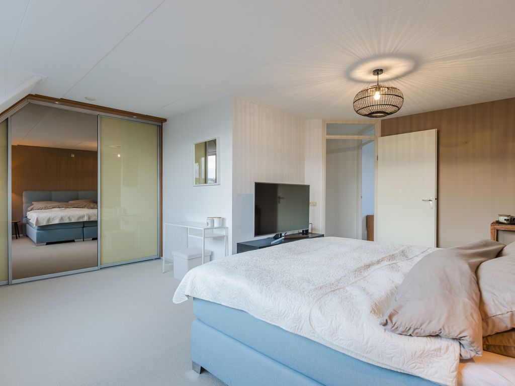 Burg v D de Bruijnstr 38, Bodegraven