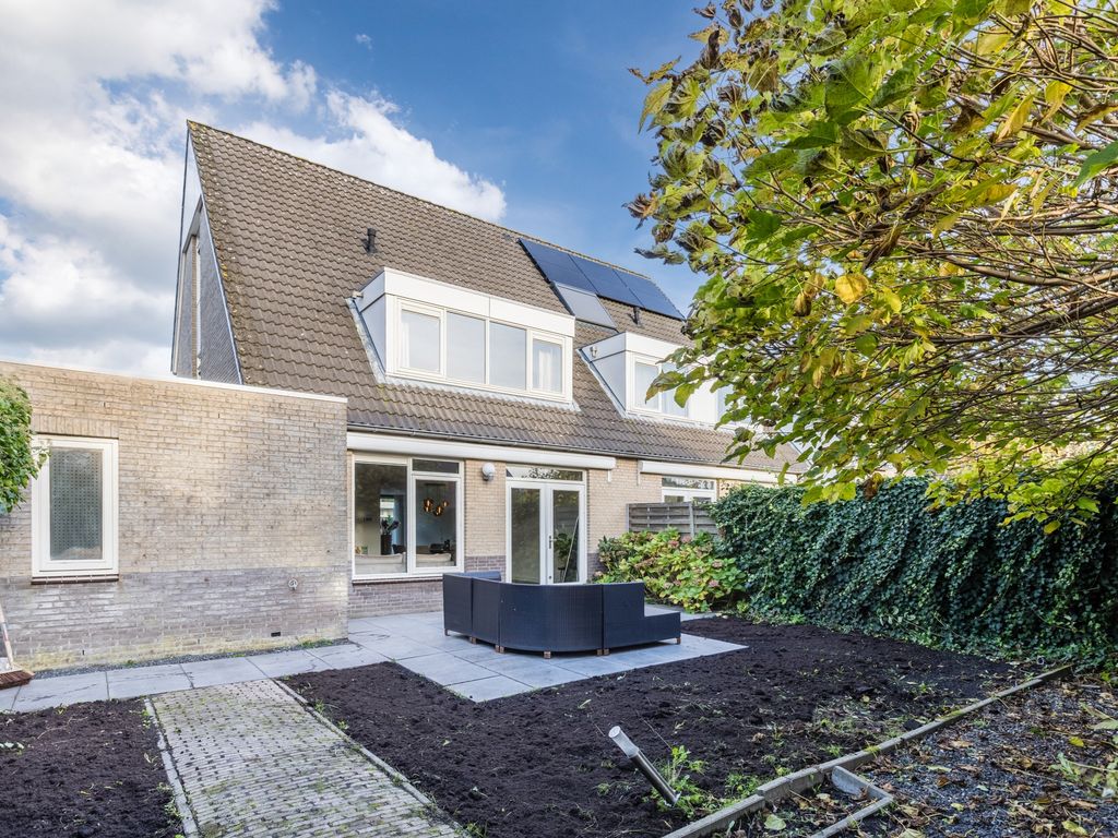 Burg v D de Bruijnstr 38, Bodegraven