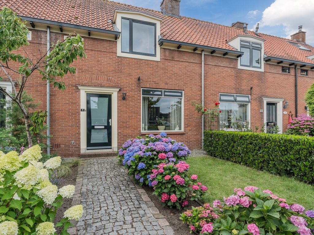 Korte Waarder 13, NIEUWERBRUG AAN DEN RIJN