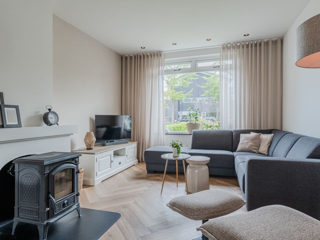 Korte Waarder 13, NIEUWERBRUG AAN DEN RIJN