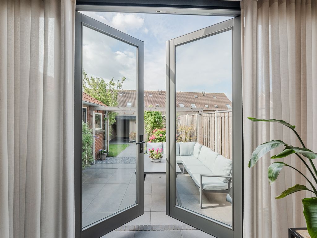 Korte Waarder 13, NIEUWERBRUG AAN DEN RIJN