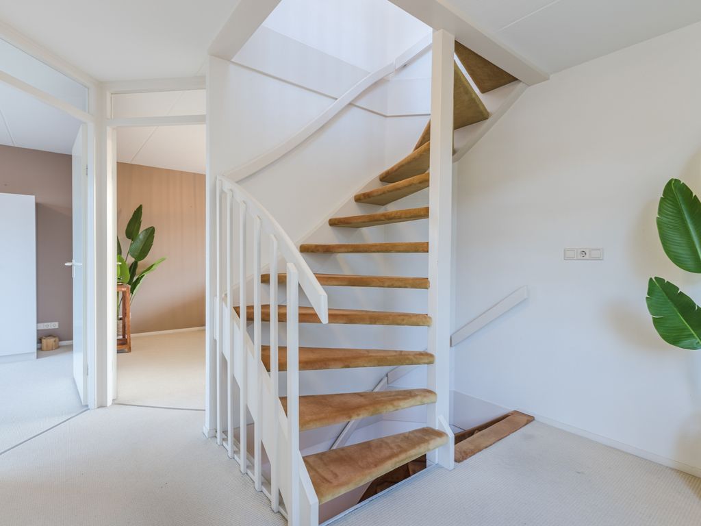 Burg. v. Dobben de Bruijnstraat 38, BODEGRAVEN