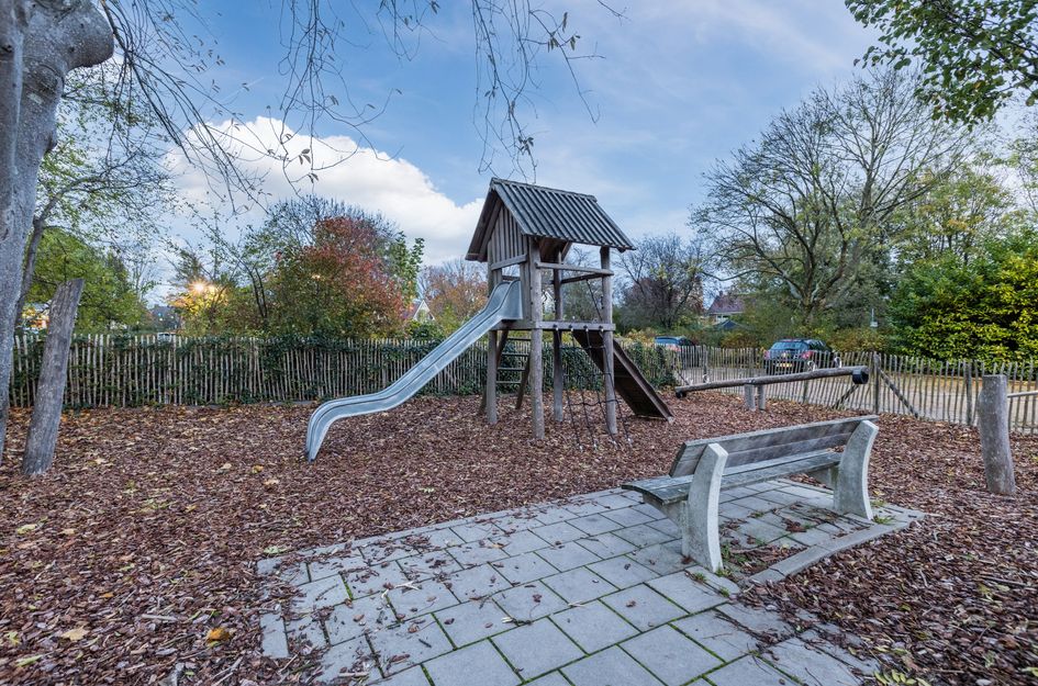 Burg. v. Dobben de Bruijnstraat 38