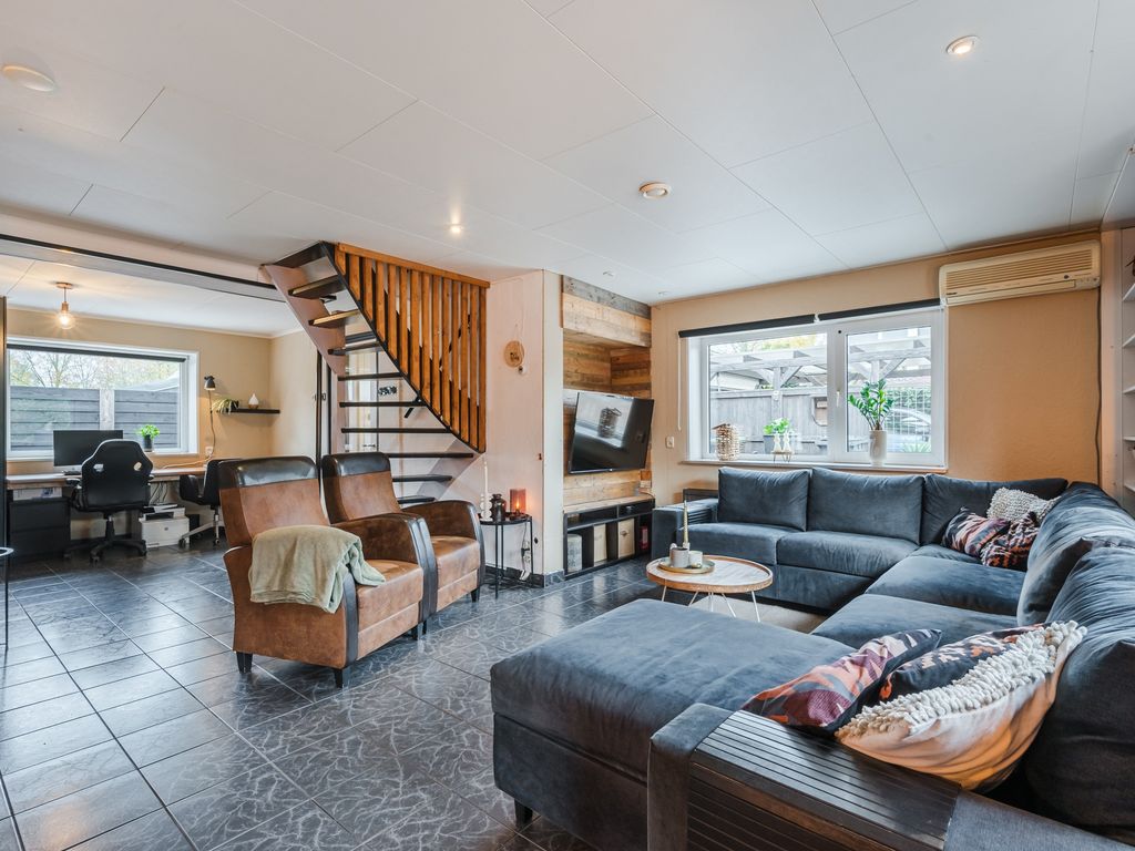 Zuidzijde 95, BODEGRAVEN