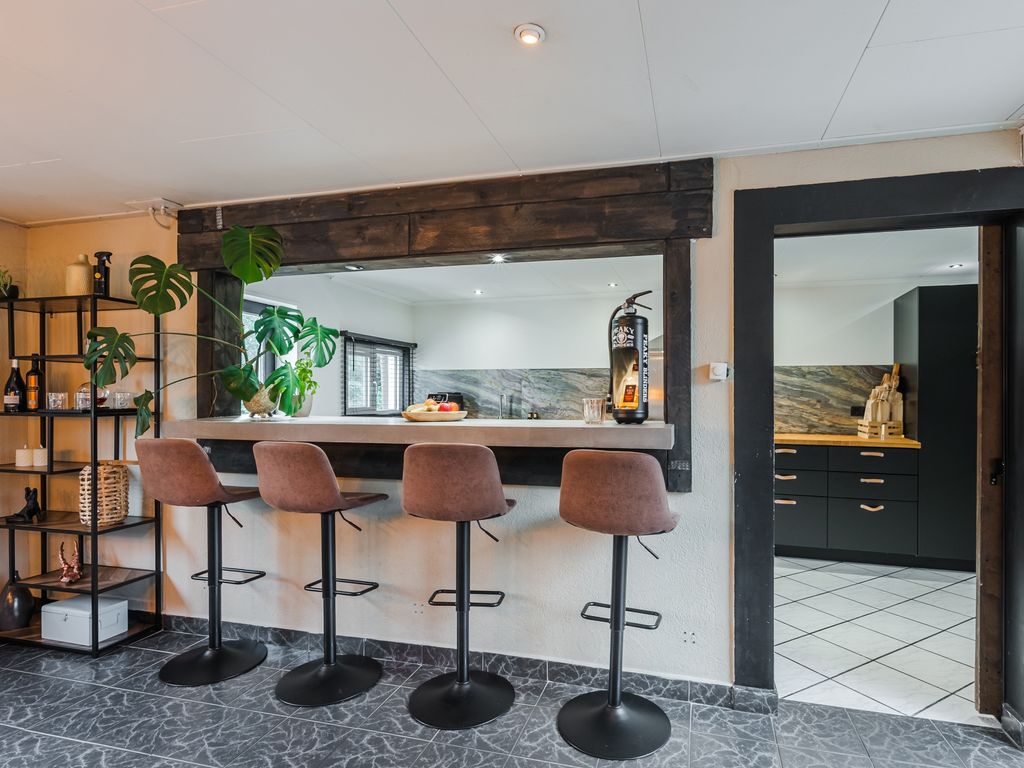 Zuidzijde 95, BODEGRAVEN