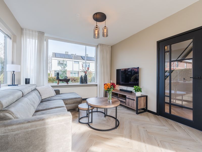 Stadhouderslaan 1, BODEGRAVEN