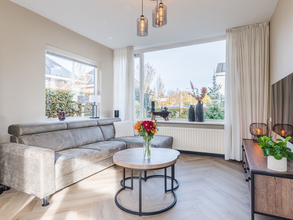 Stadhouderslaan 1, BODEGRAVEN