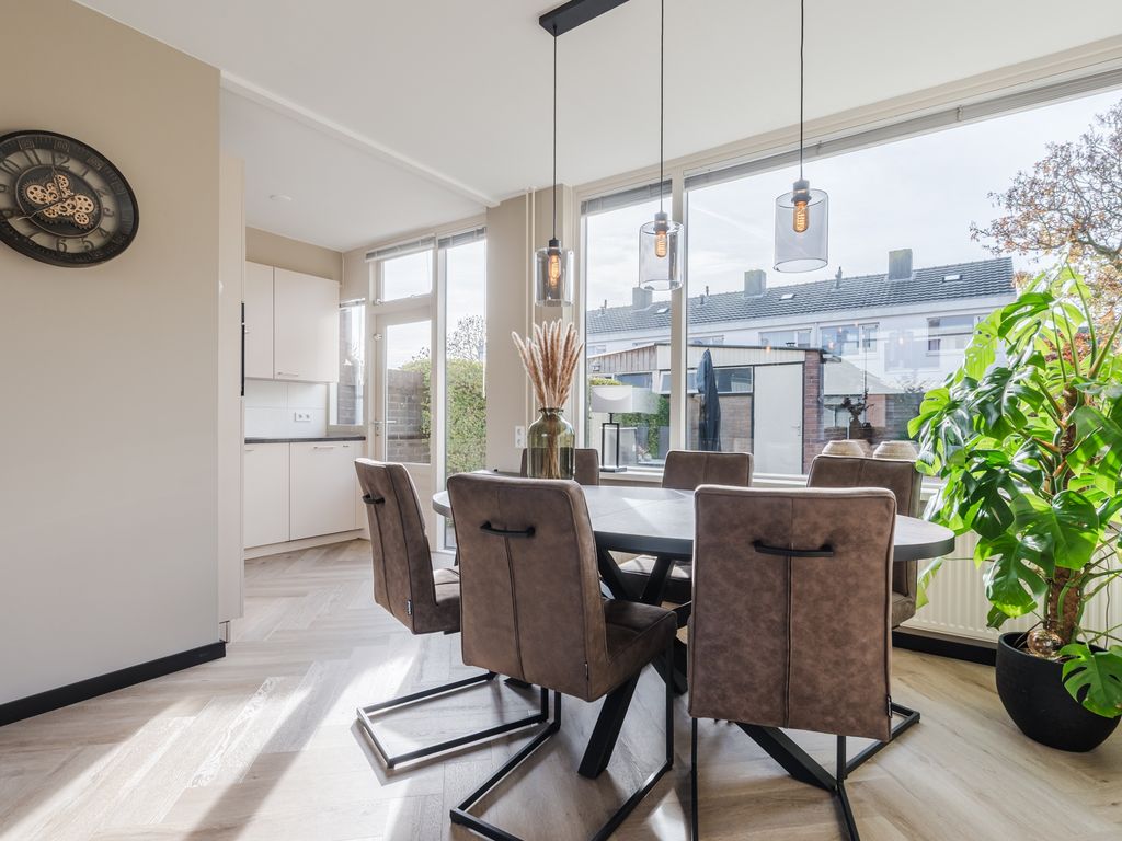 Stadhouderslaan 1, BODEGRAVEN