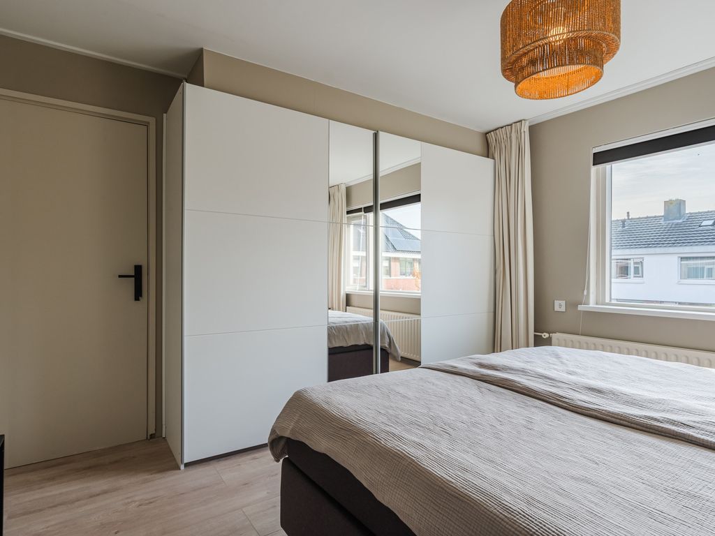 Stadhouderslaan 1, BODEGRAVEN