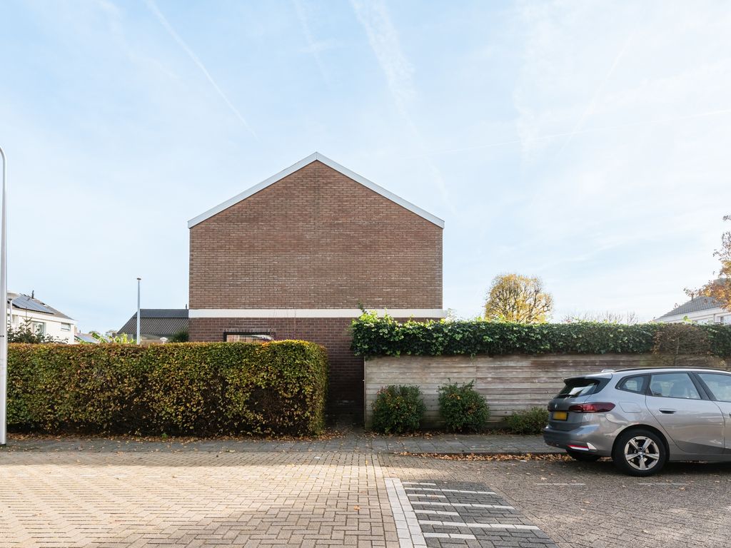 Stadhouderslaan 1, BODEGRAVEN