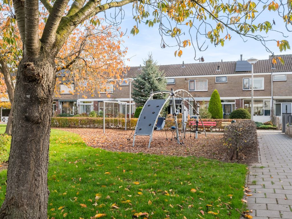 Stadhouderslaan 1, BODEGRAVEN