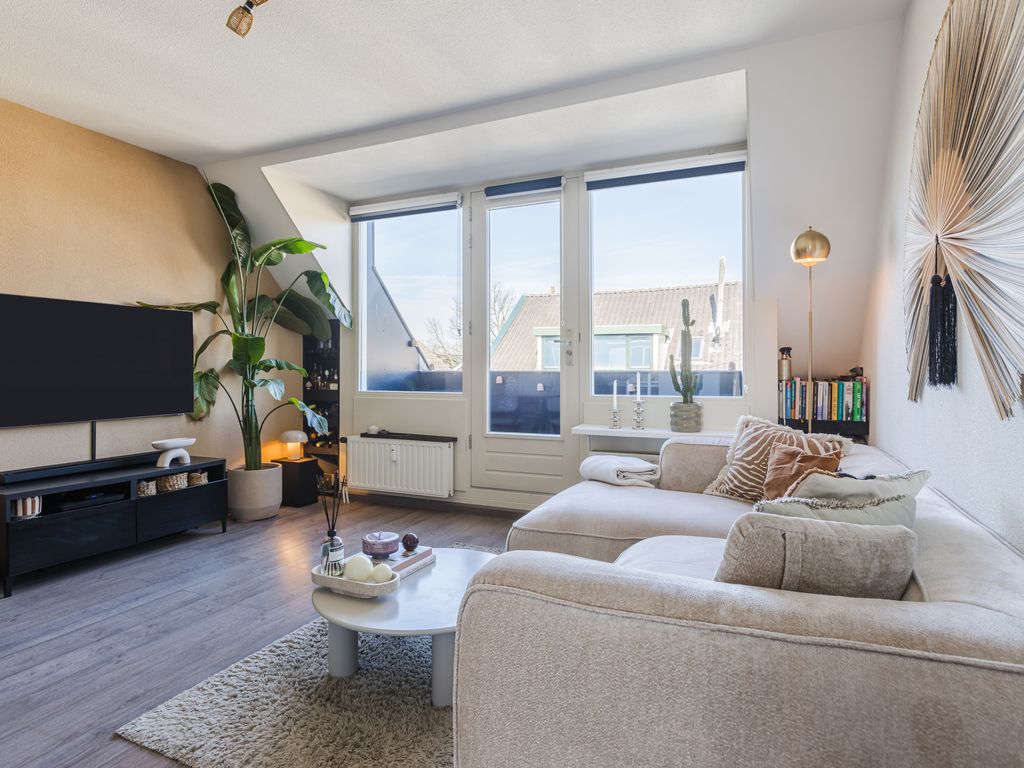 van Tolstraat 4r, BODEGRAVEN