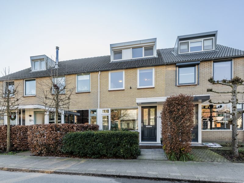 Esdoornstraat 4, DRIEBRUGGEN