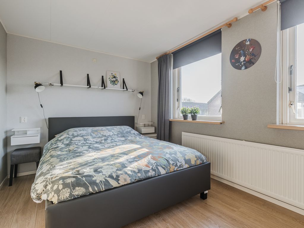 Esdoornstraat 4, DRIEBRUGGEN