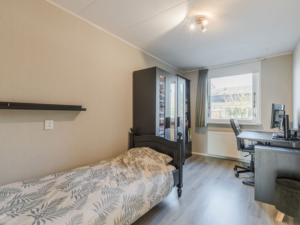 Esdoornstraat 4, DRIEBRUGGEN