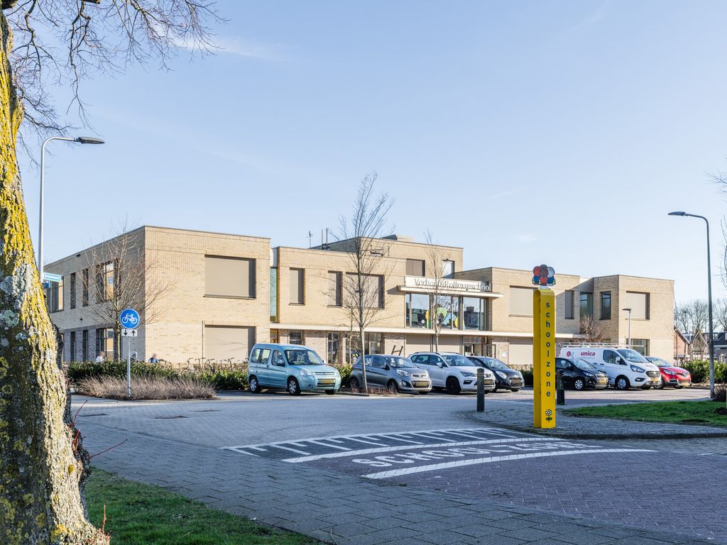 Dronensingel 97, BODEGRAVEN