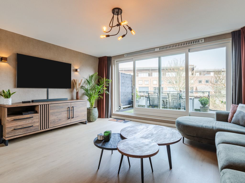 Dronenweg 53, BODEGRAVEN