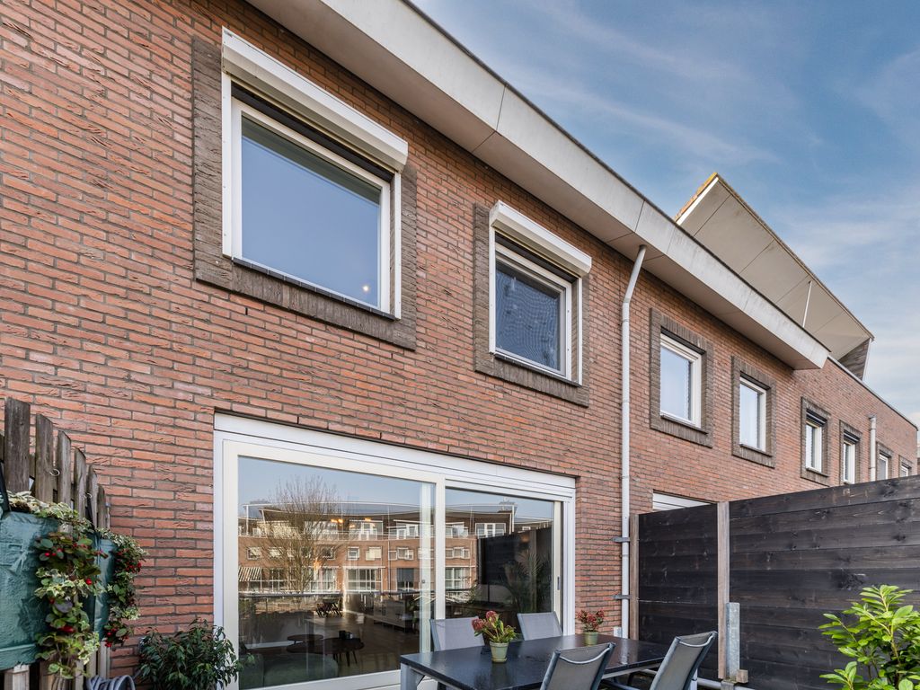 Dronenweg 53, BODEGRAVEN