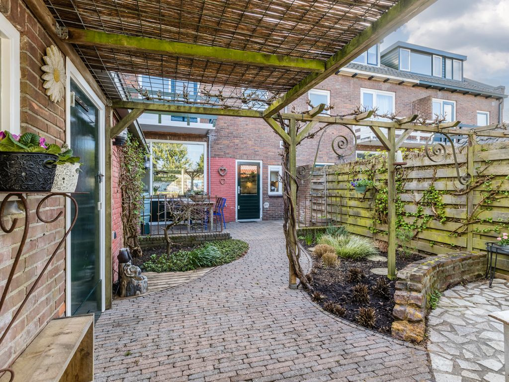 Spoorlaan 14, BODEGRAVEN