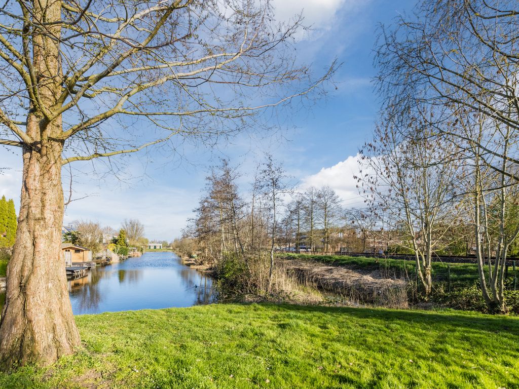 Spoorlaan 14, BODEGRAVEN