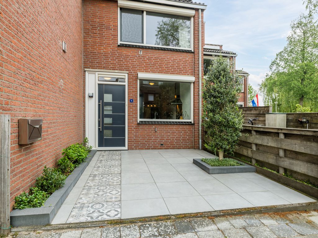 Zwanebloem 4, Bodegraven