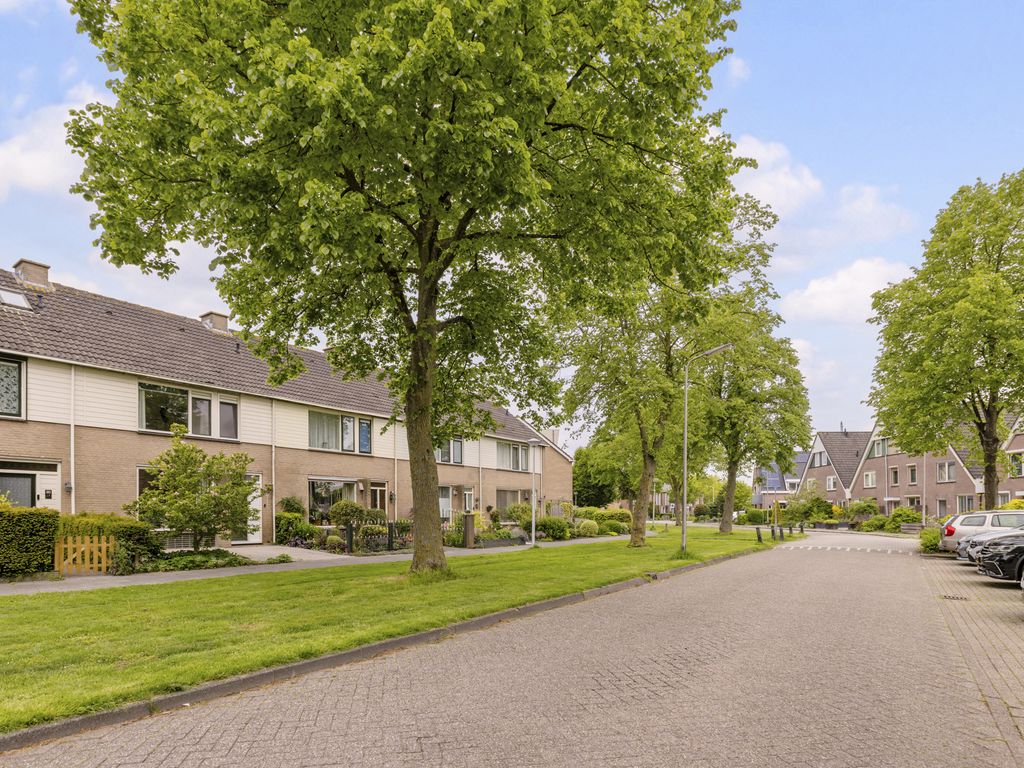 Goudplevier 17, Bodegraven