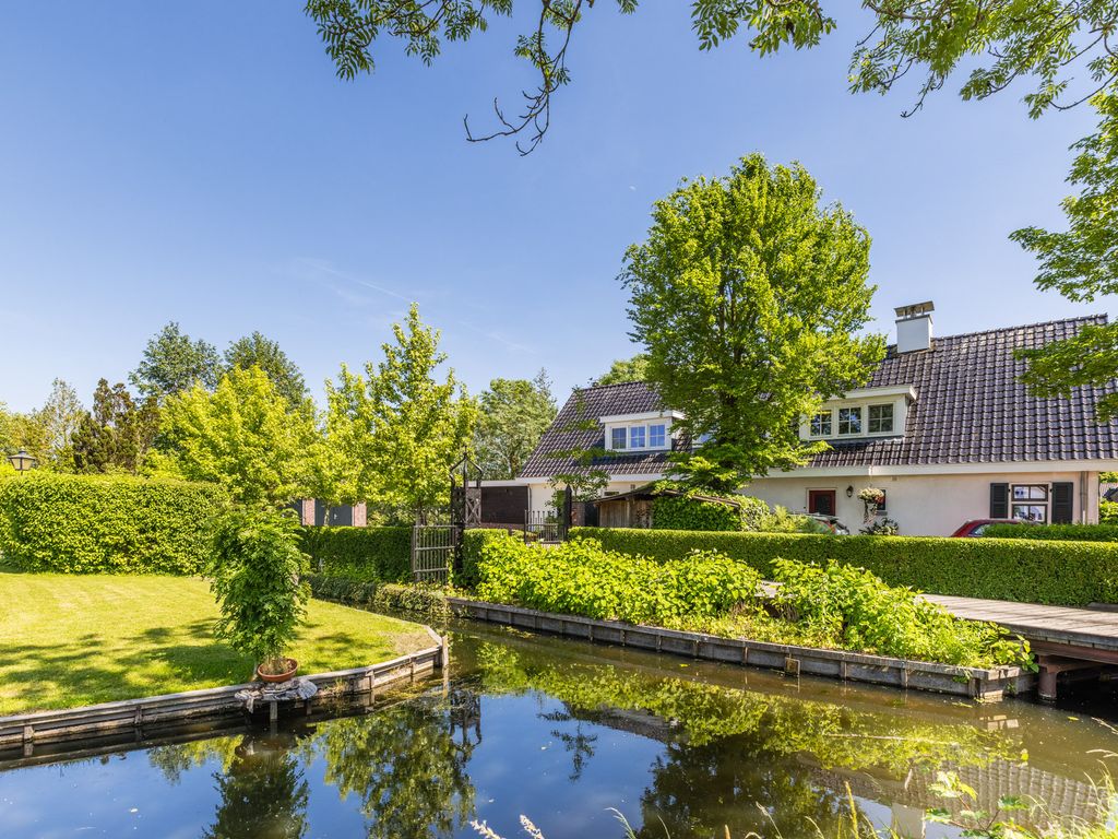 Noordeinde 77A, Aarlanderveen
