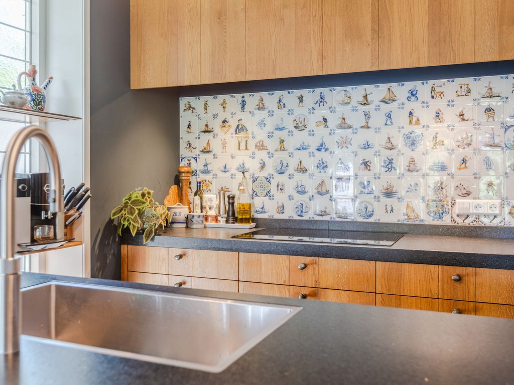 Noordeinde 77A, Aarlanderveen