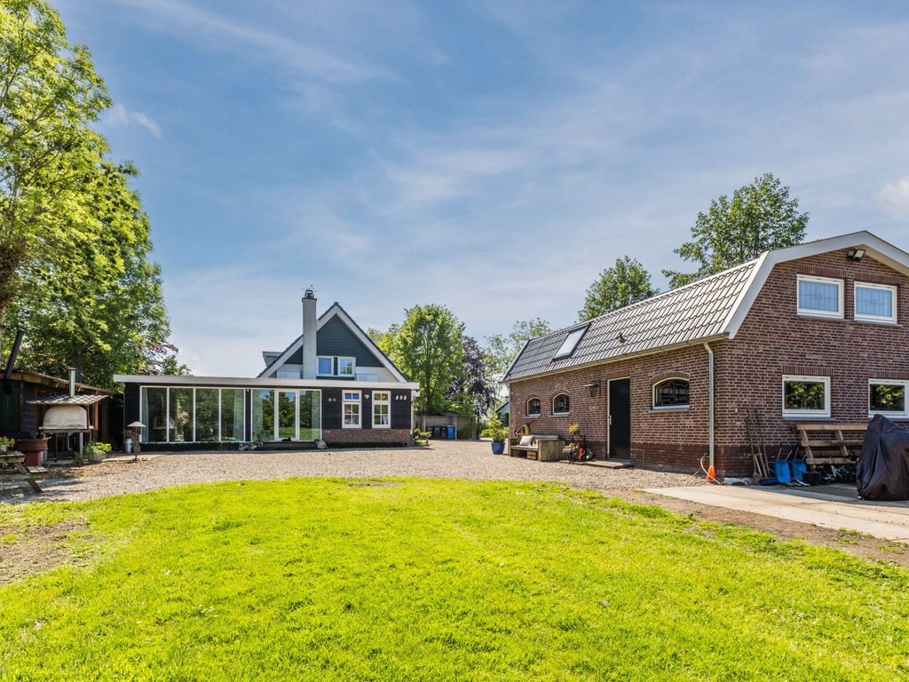 Noordeinde 77A, Aarlanderveen