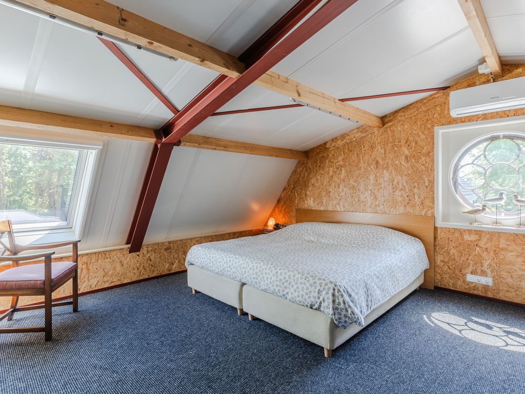 Noordeinde 77A, Aarlanderveen