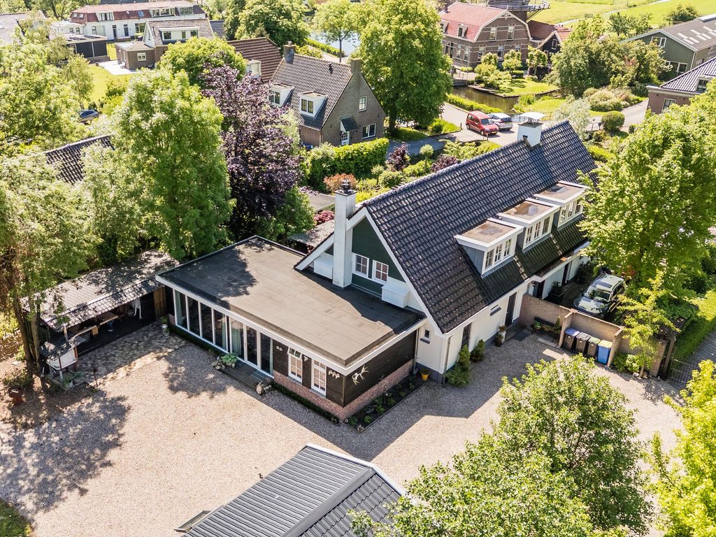 Noordeinde 77A, Aarlanderveen