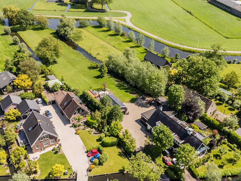 Noordeinde 77A, Aarlanderveen