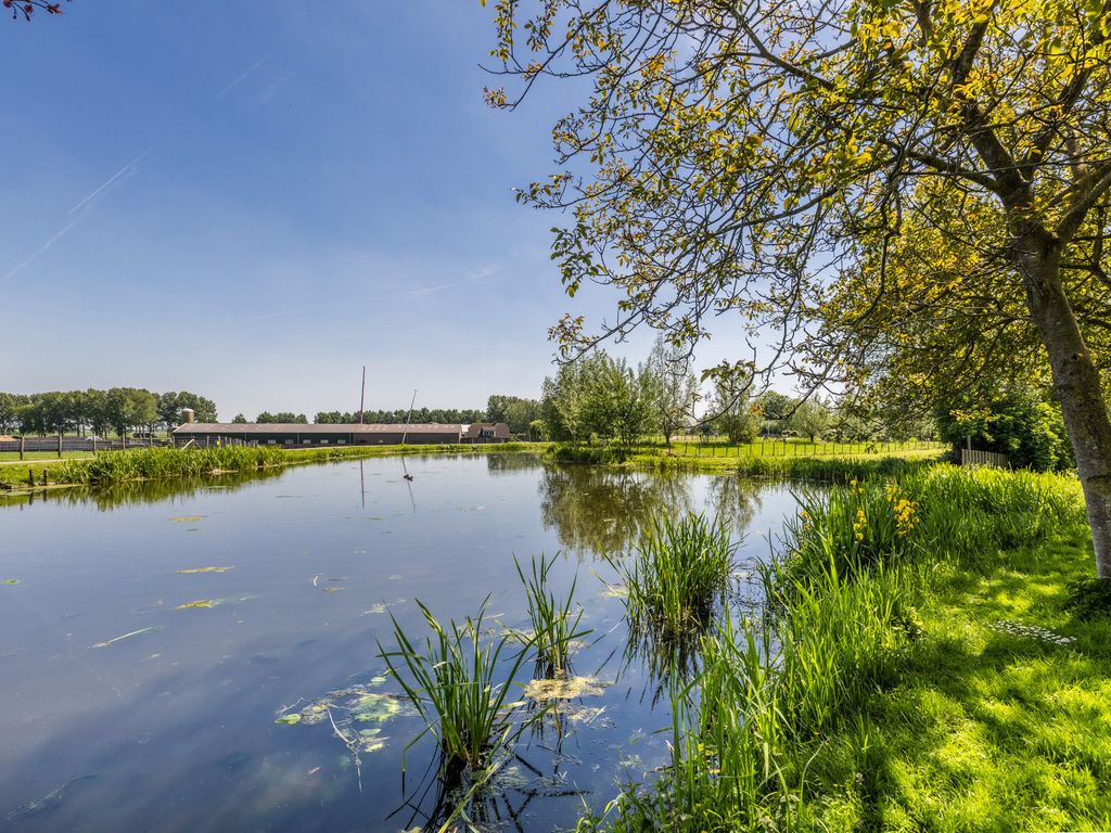 Noordeinde 77A, Aarlanderveen