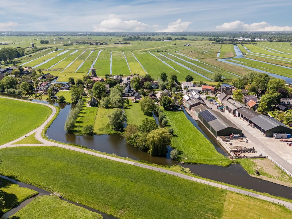 Noordeinde 77A, Aarlanderveen