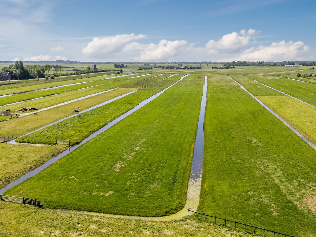 Noordeinde 77A, Aarlanderveen