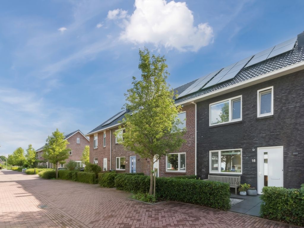 Steenbakker 18, Nieuwerbrug aan den Rijn