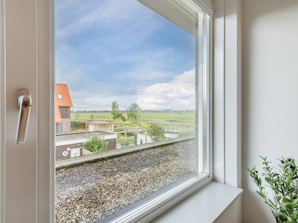 Steenbakker 18, Nieuwerbrug aan den Rijn