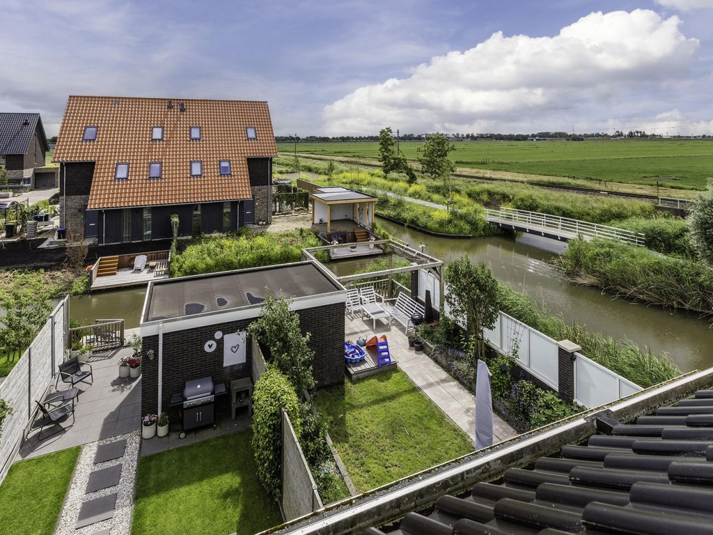 Steenbakker 18, Nieuwerbrug aan den Rijn